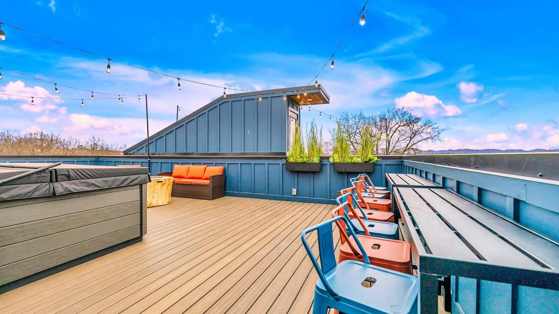 Holiday home 4 Rooftop Decks 4 Hot Tubs Game Rooms & Sauna Nashville
