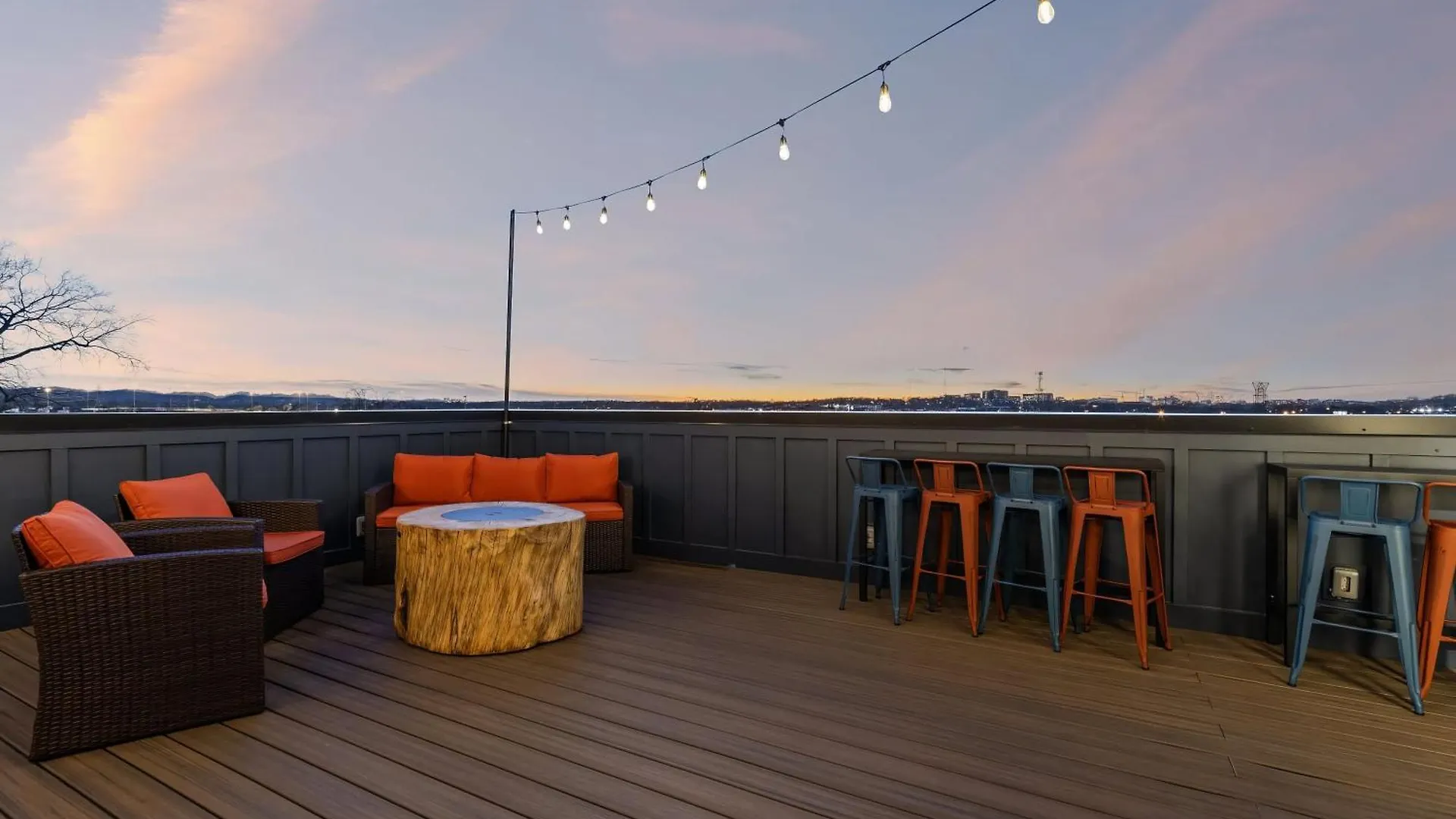 4 Rooftop Decks 4 Hot Tubs Game Rooms & Sauna Nashville 0*,  United States