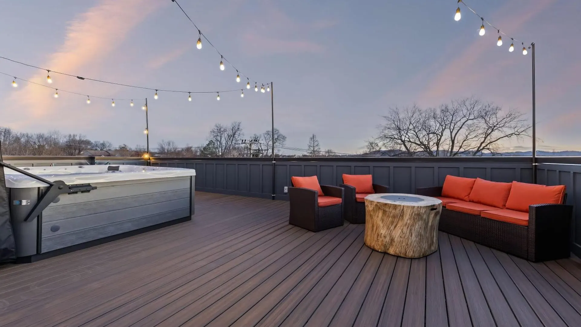 4 Rooftop Decks 4 Hot Tubs Game Rooms & Sauna Nashville 0*,  United States