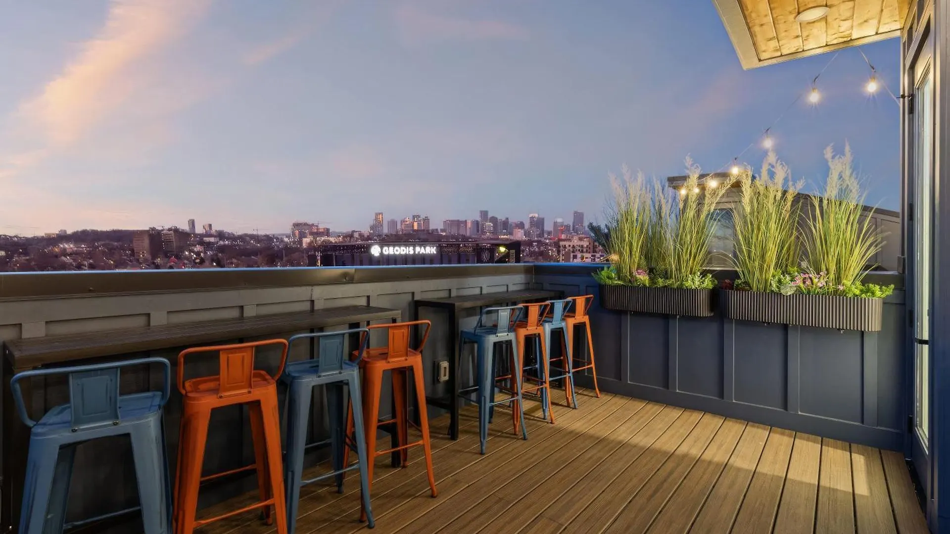 Holiday home 4 Rooftop Decks 4 Hot Tubs Game Rooms & Sauna Nashville