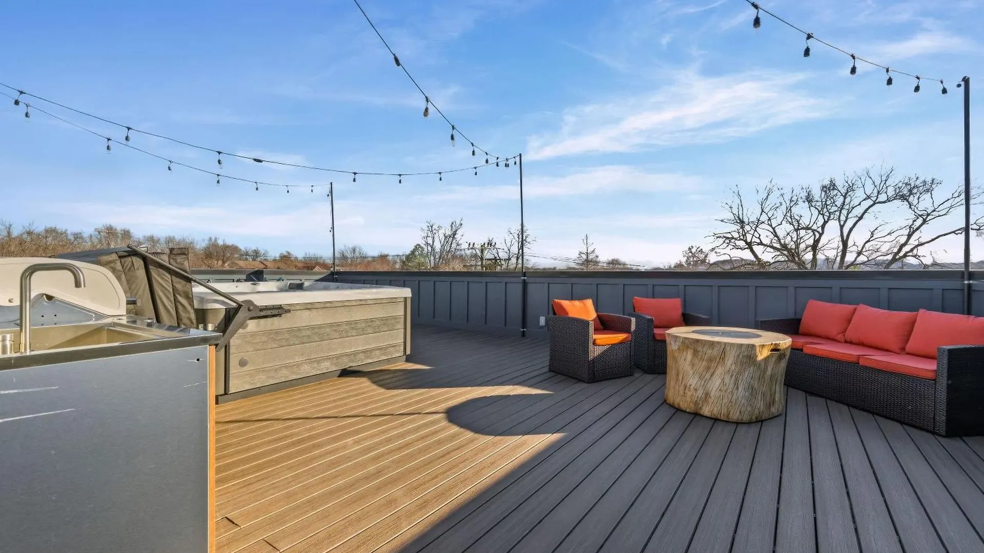 4 Rooftop Decks 4 Hot Tubs Game Rooms & Sauna Nashville United States