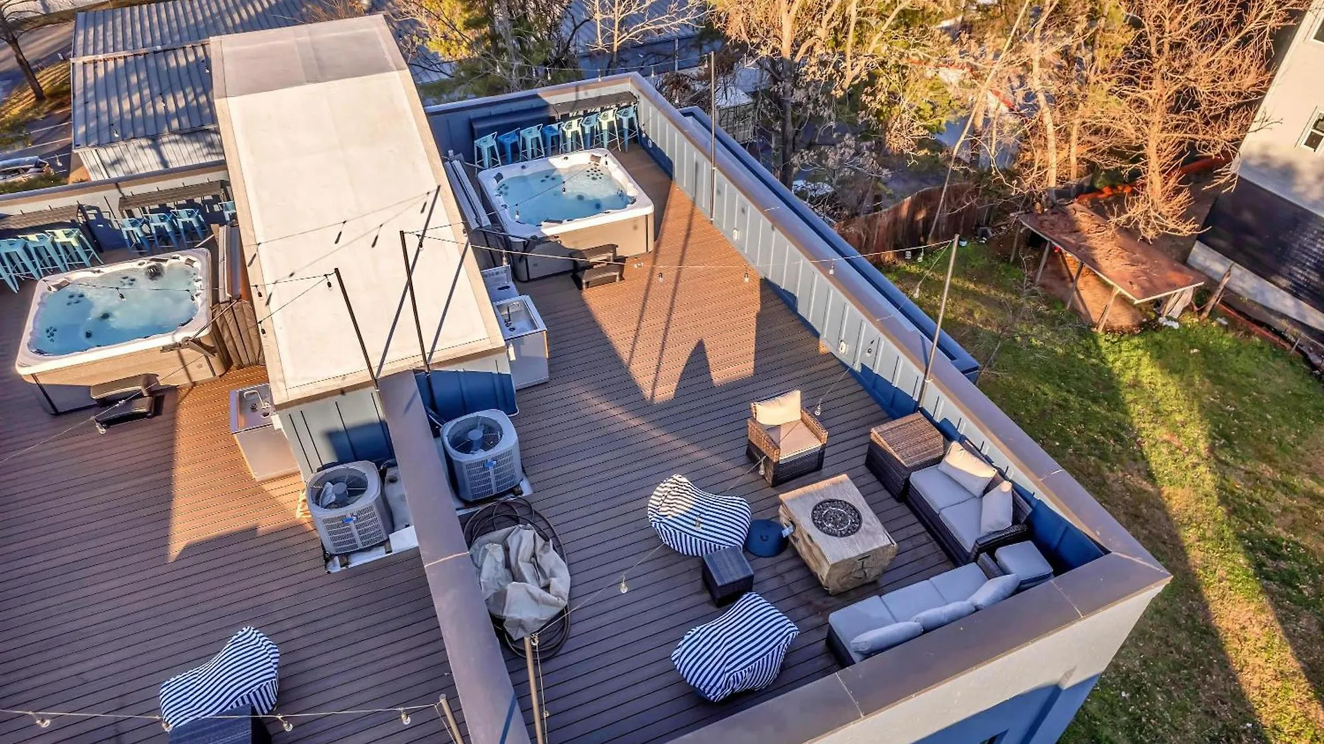 4 Rooftop Decks 4 Hot Tubs Game Rooms & Sauna Nashville Holiday home